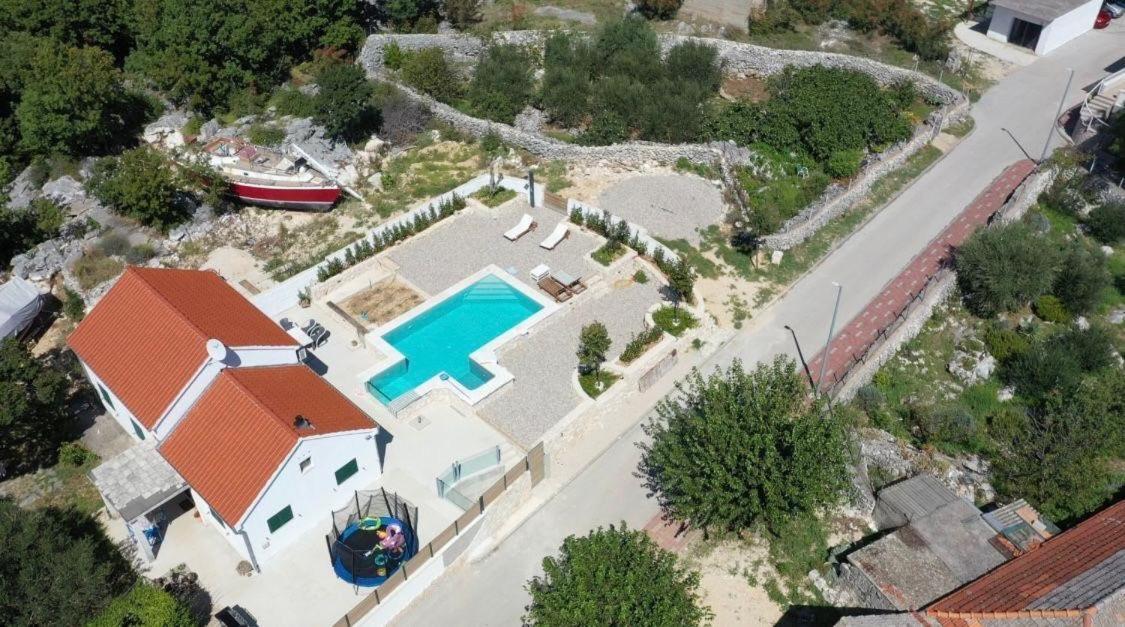 Vacation House Lavanda New! Heated Pool Zadvarje Ngoại thất bức ảnh